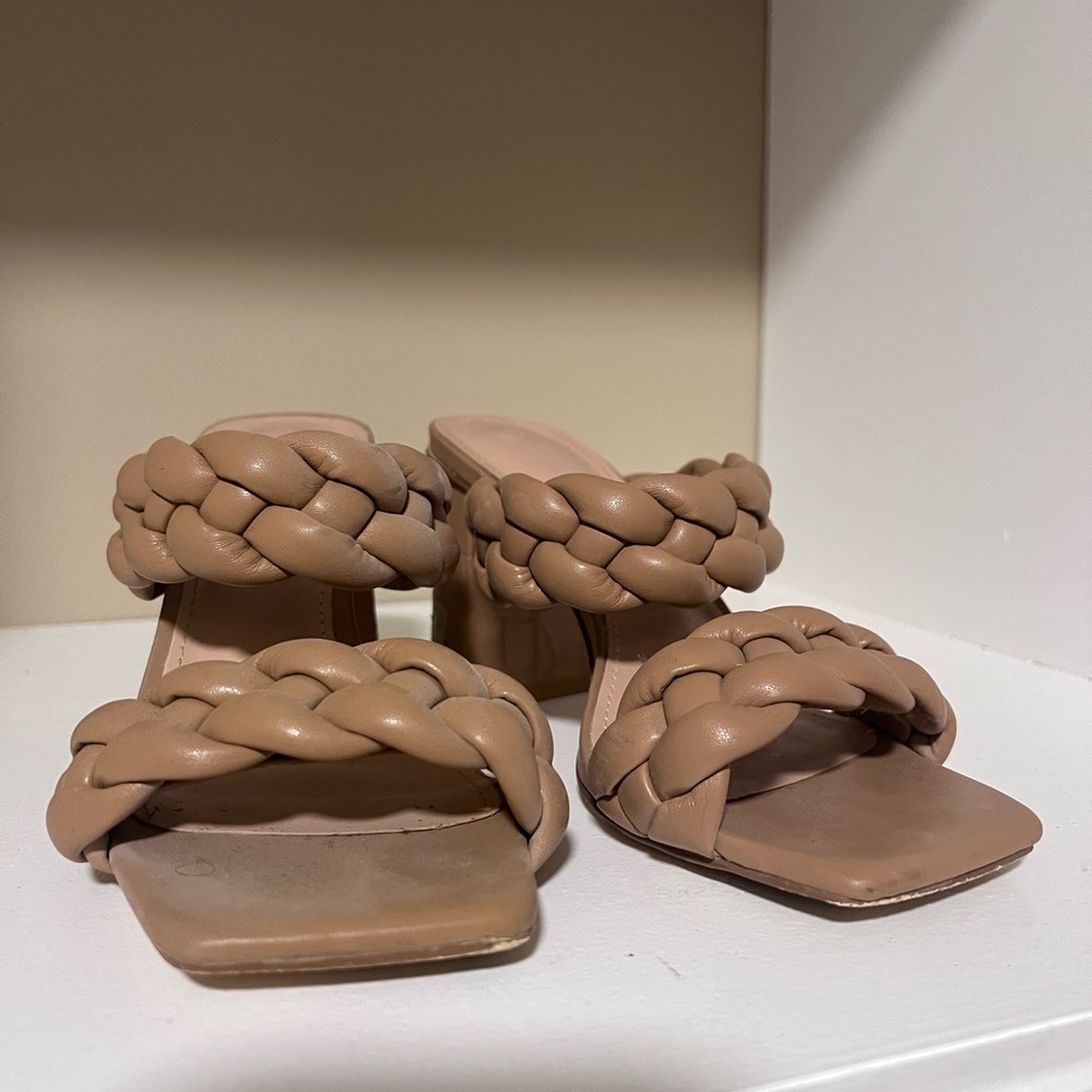 Elegant Tan Braided Women's Sandals